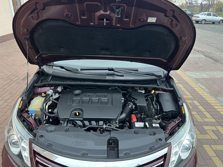 2013 Toyota Avensis 2.0 Гбо4 акпп НЕФАРБОВАН