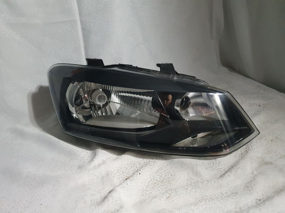 Lampa prawa Vw Polo 6r EUROPA przód