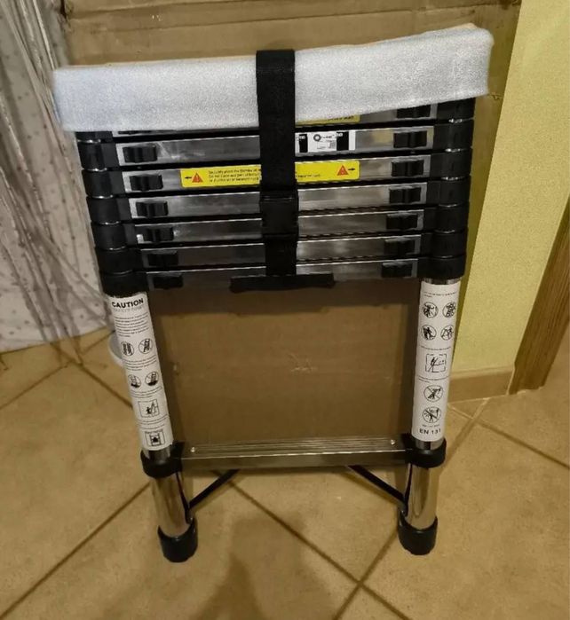 rozkładanąla drabinka o długości 3,2