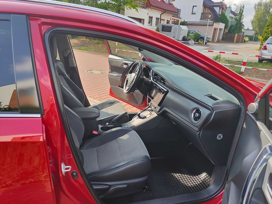 Toyota AURIS Salon PL.Full opcja,HYBRiD,Automat,Zadbany