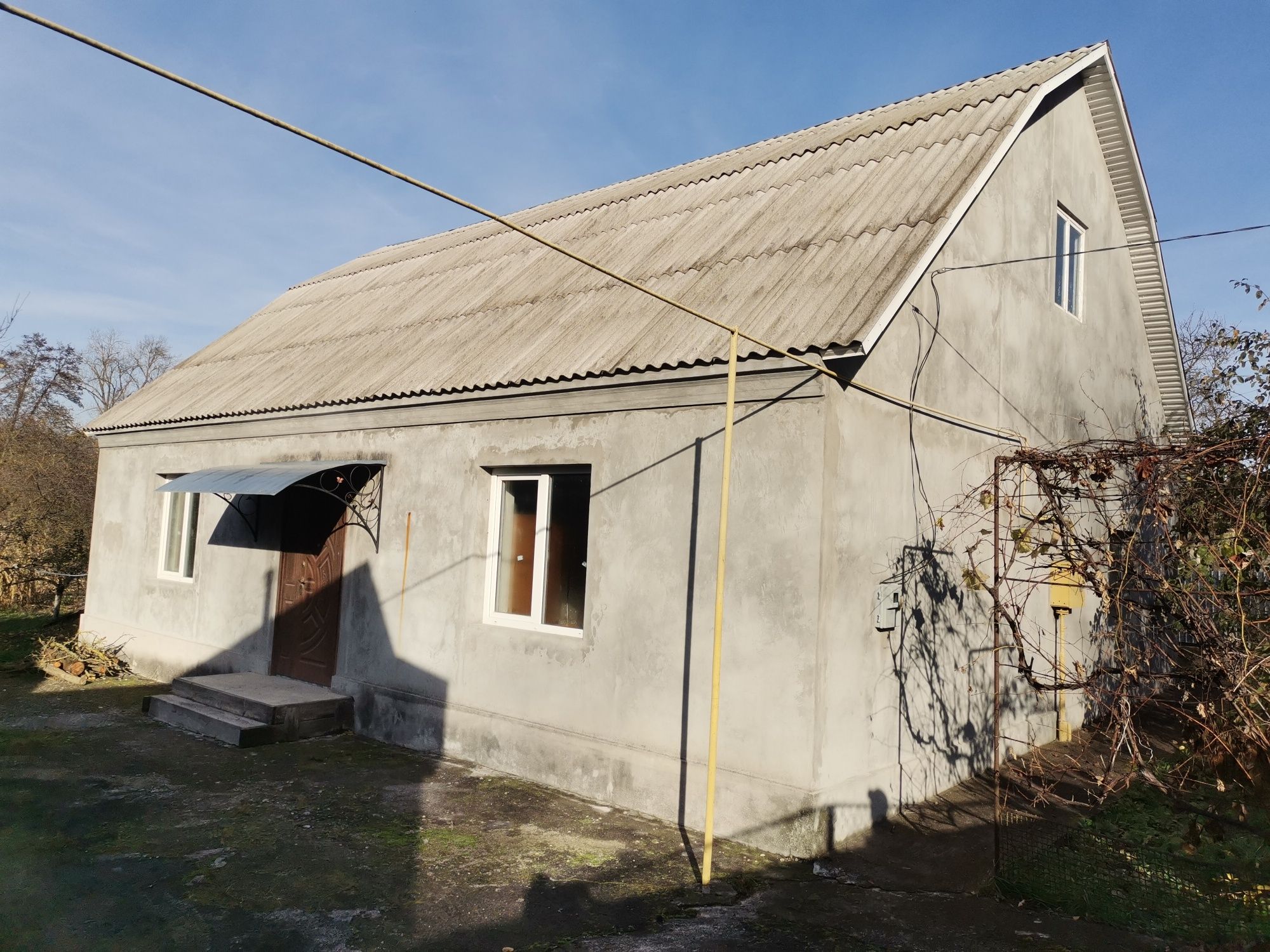 Продам хату в центрі села Гуменці, будинок, дача