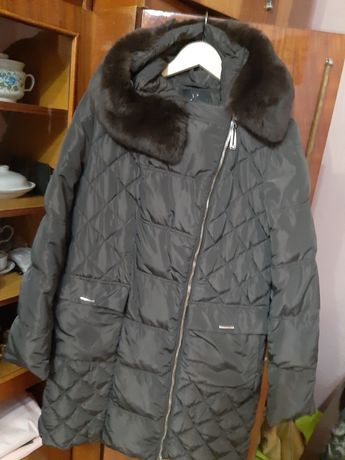 Елегантна жіноча курточка зимова