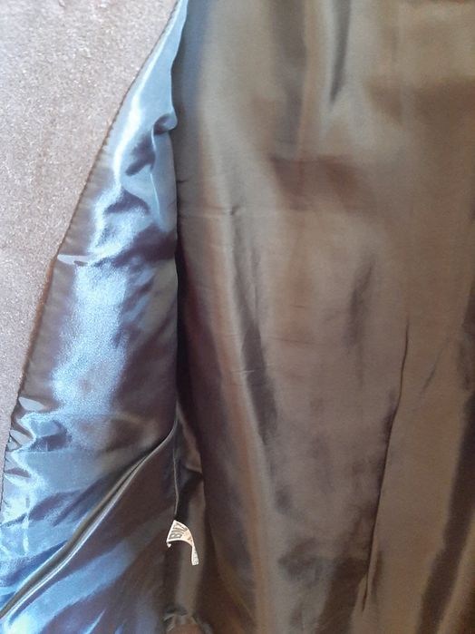 Casaco preto e branco,  tamanho M da Bershkaka