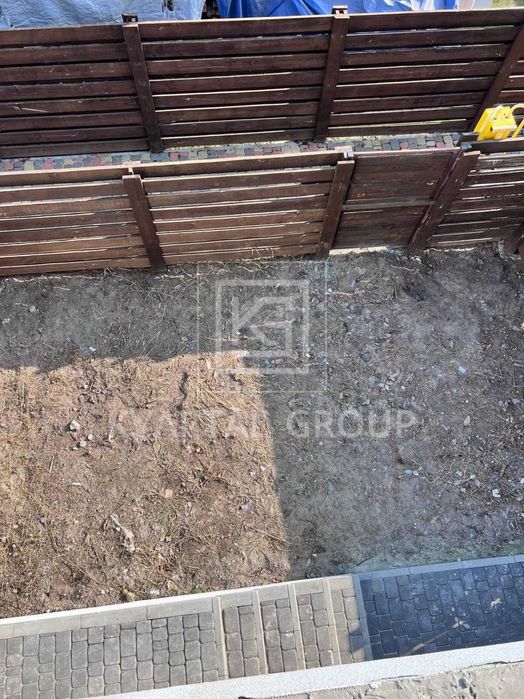 БЕЗ КОМІСІЇ! ТаунХаус 2 поверхи.3 кімнати+кухня студія.БЕЗ РЕМОНТУ.ГАЗ