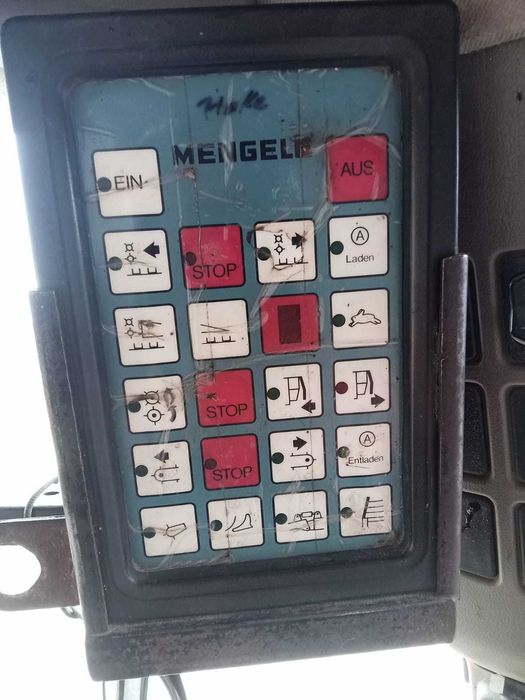 Przyczepa samozbierająca Mengele