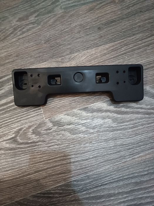 Подіум під номер  Мазда сх5.