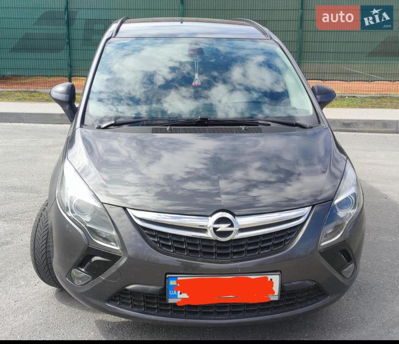 Продам Zafira Tourer
