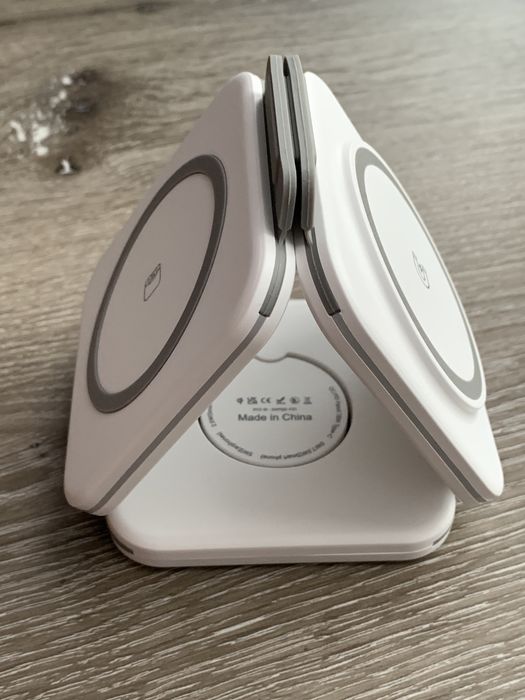 Бездротова зарядка для Айфон iPhone Apple Watch та навушників