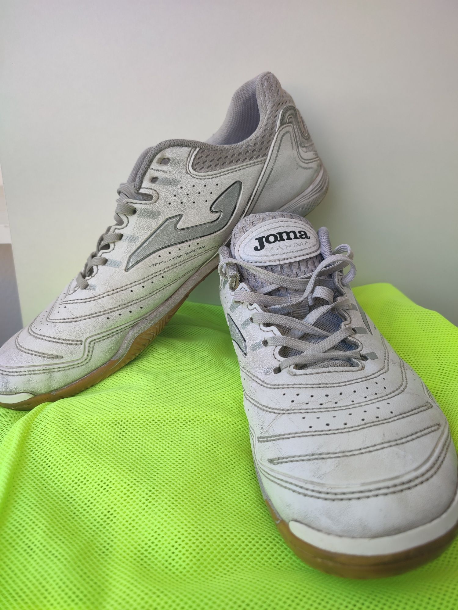 Halówki buty sportowe Joma