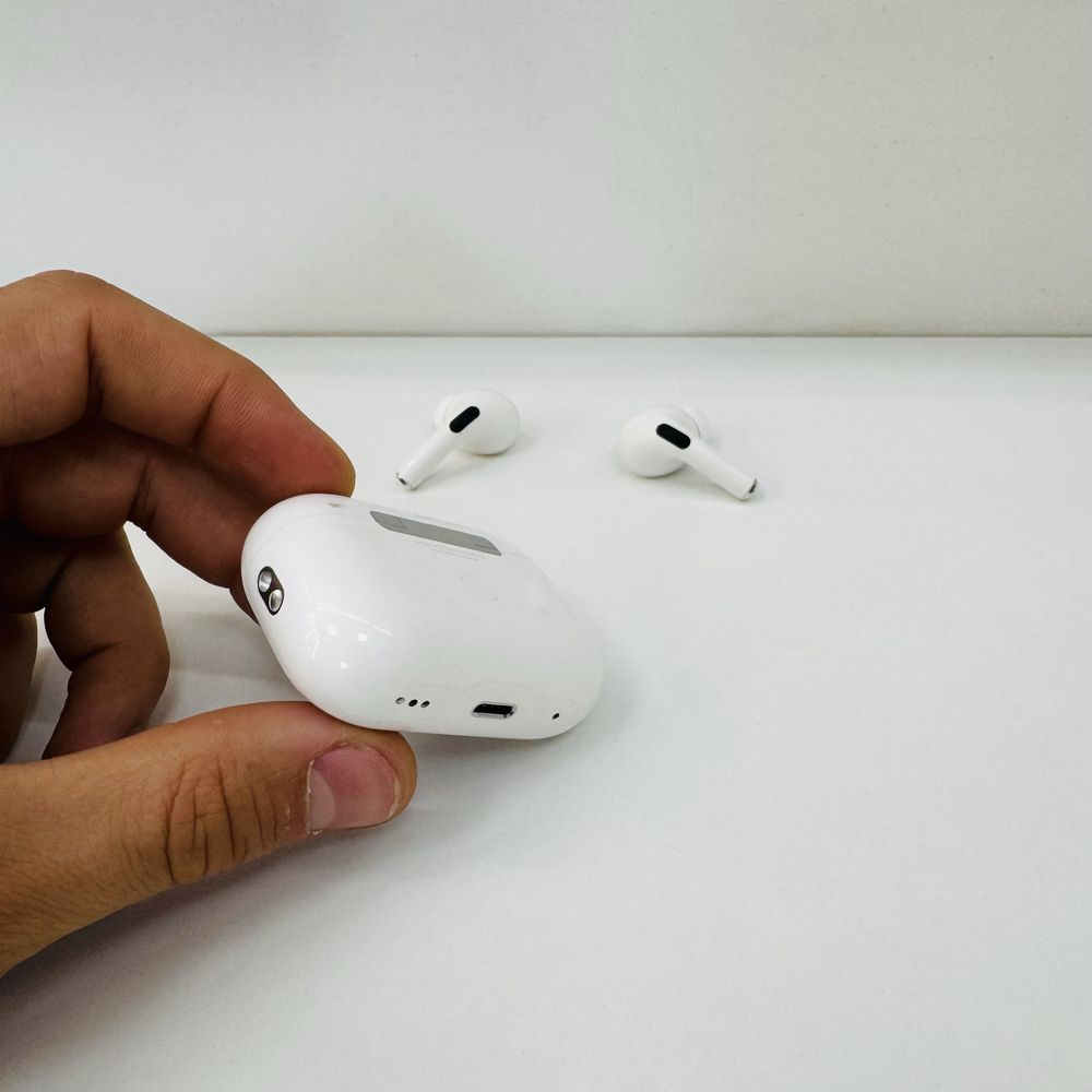 Вживані оригінальні із США Apple Airpods Pro 2