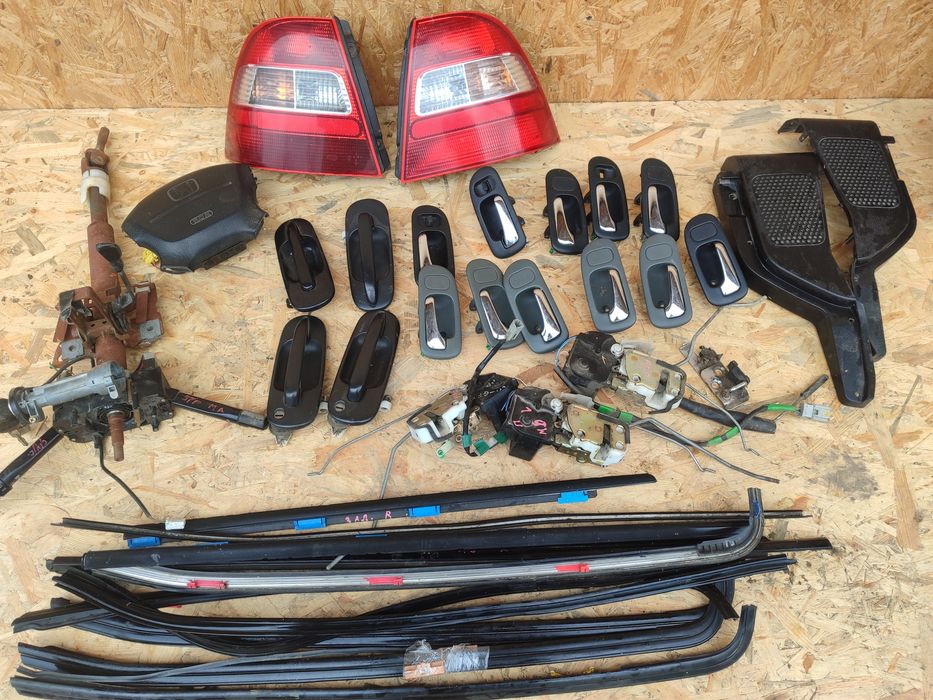 Задні ліхтарі ручки дверей honda civic 6 ма мб