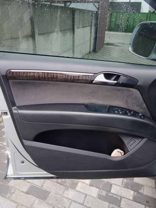 Продам автомобиль Ауди ку7