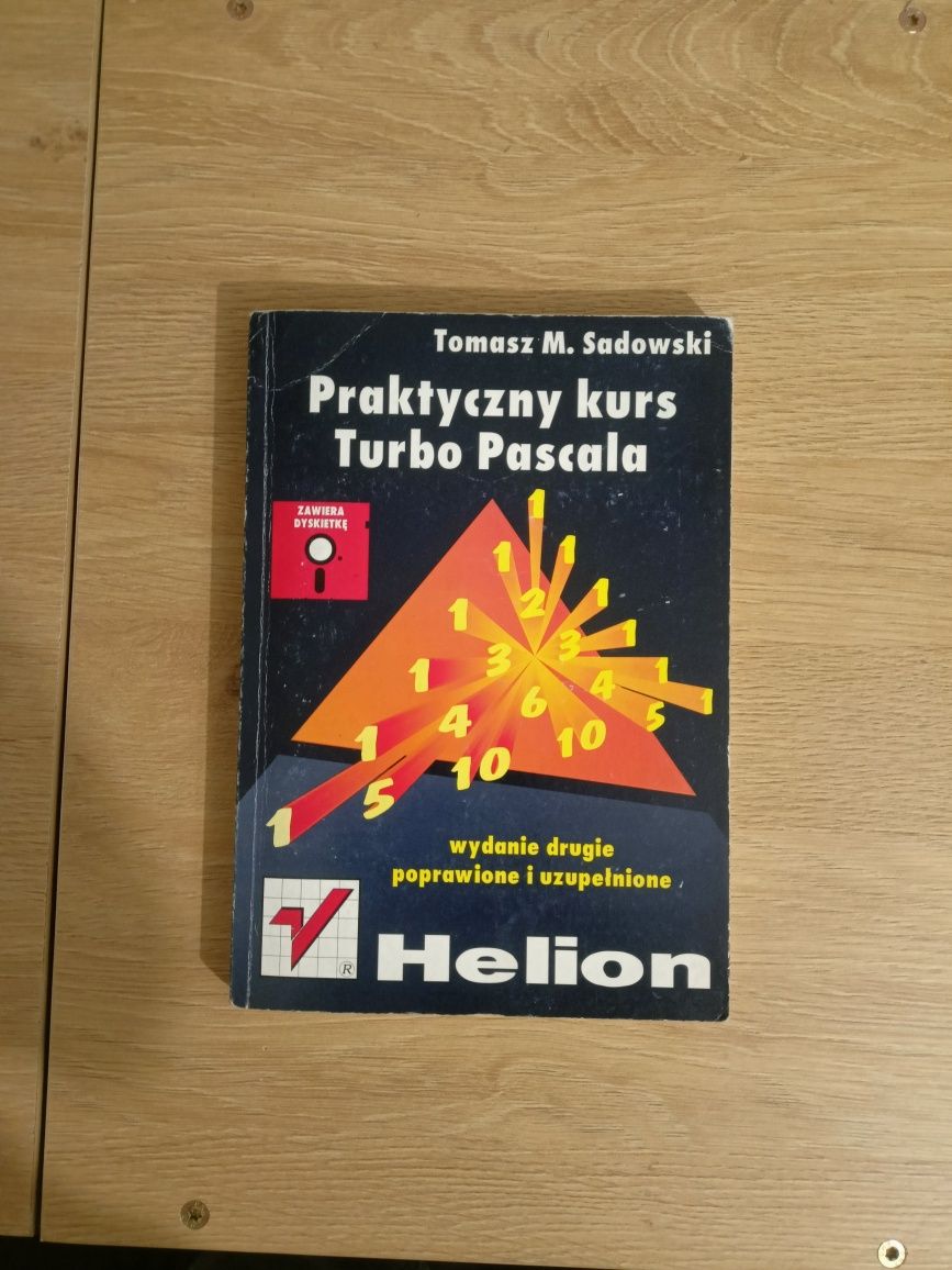 Książka praktyczny kurs Turbo Pascala od Helion