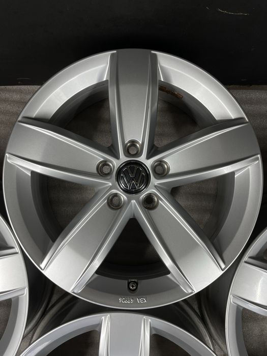 Диски R17 5x112 Et38 6.5J. VW Passat Golf Jetta Touran Caddy Skoda