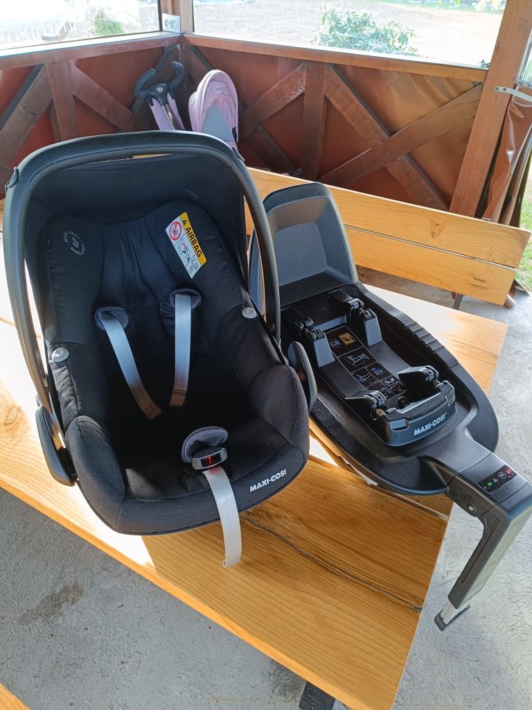 Fotelik nosiło Maxi Cosi z bazą isofix