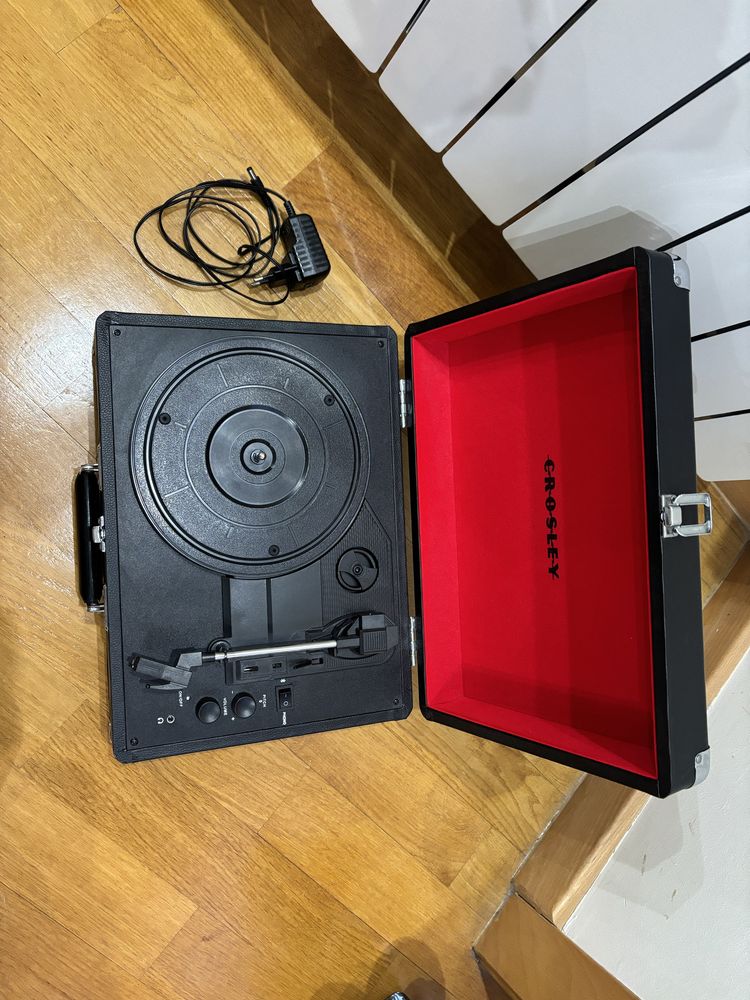 Crosley Cruiser Deluxe Gira-discos Preto