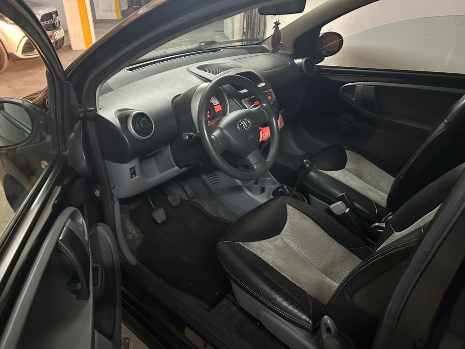 Toyota AYGO Dinâmyc SPORT 152 mil kms