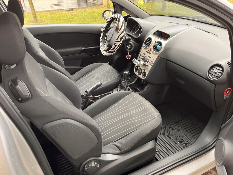 Opel Corsa 1.2 benzyna