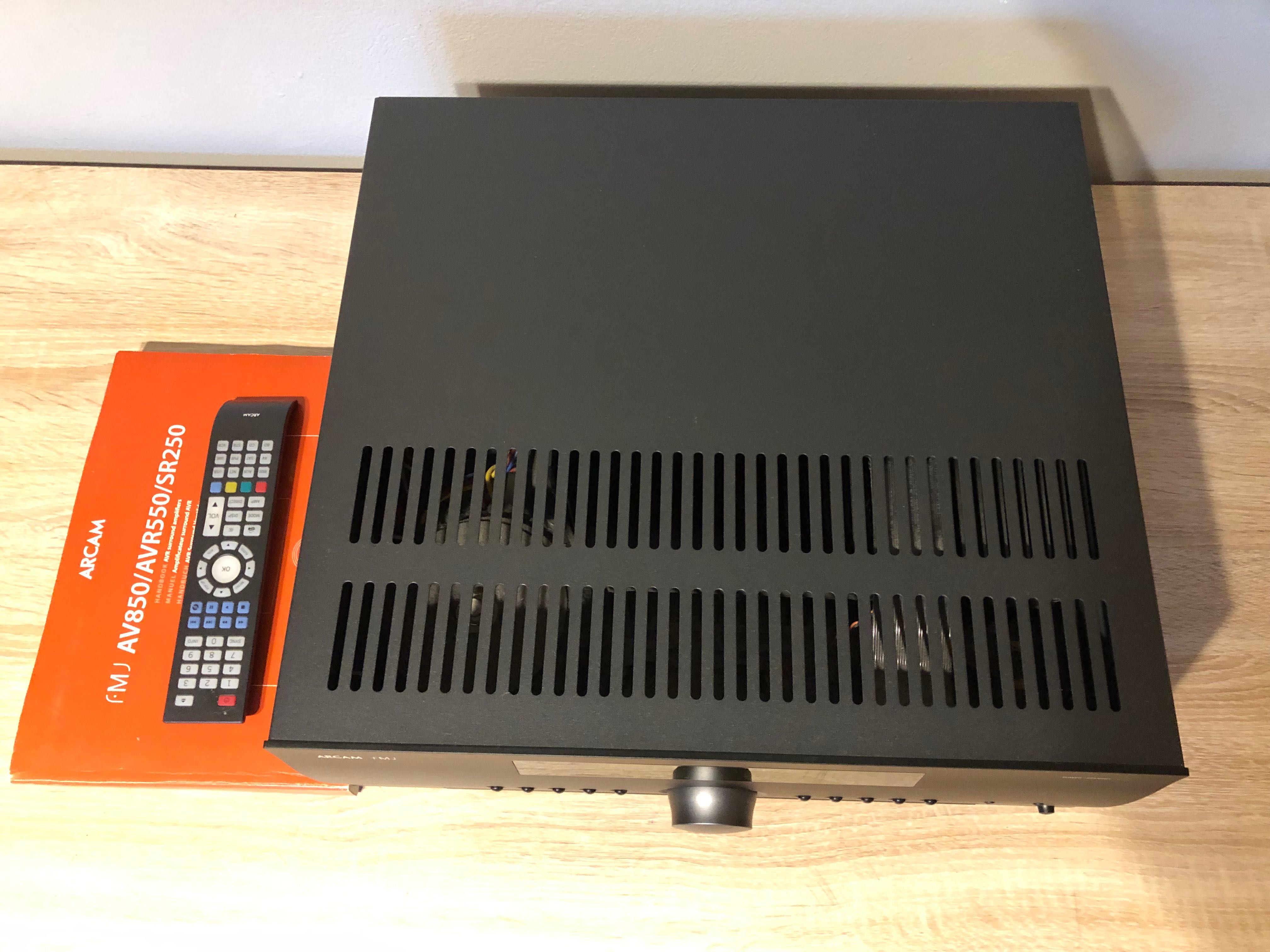 Arcam 250SR amplituner 2.1