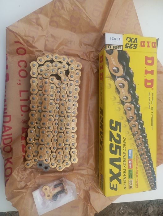 D.I.D łańcuch zębatka 525VX3 108zb Jtr1489.40 napęd silnika silnik A3