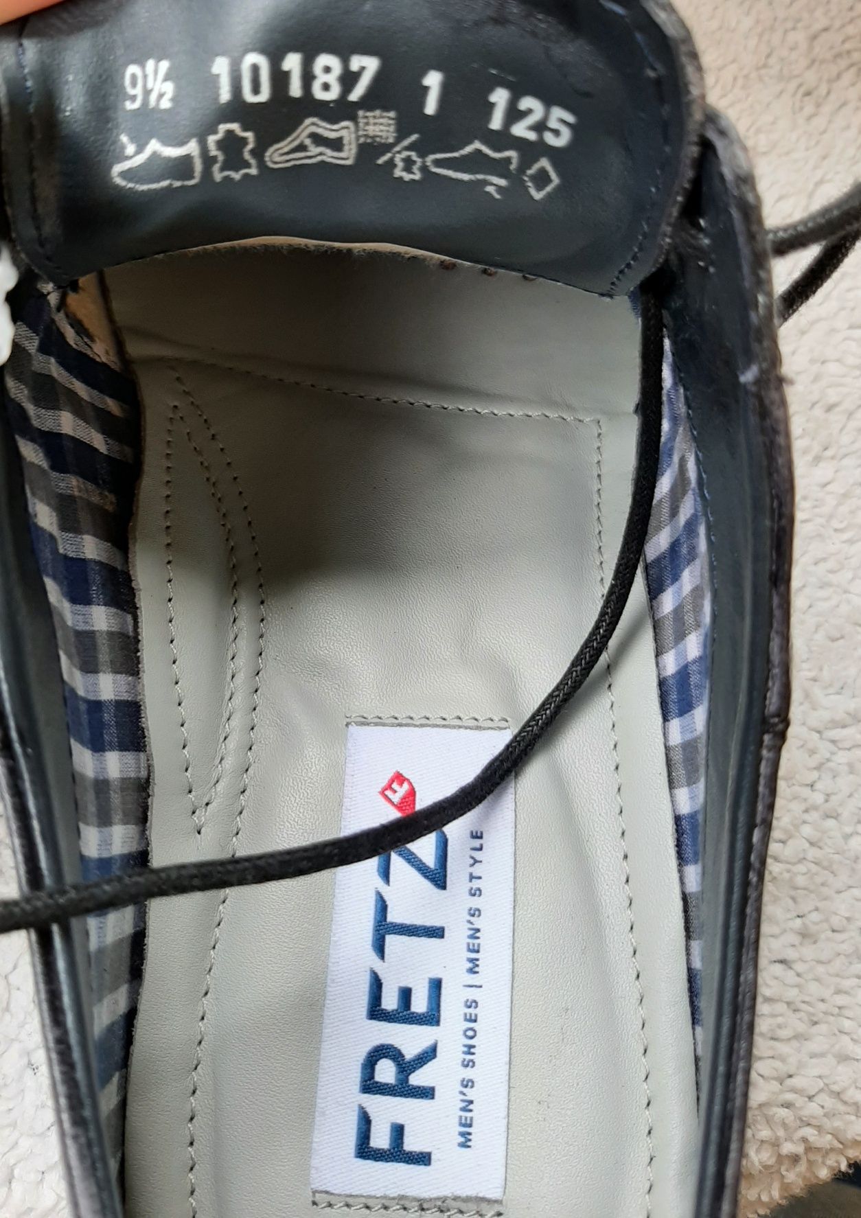 Buty półbuty wizytowe Fretz 44 nowe