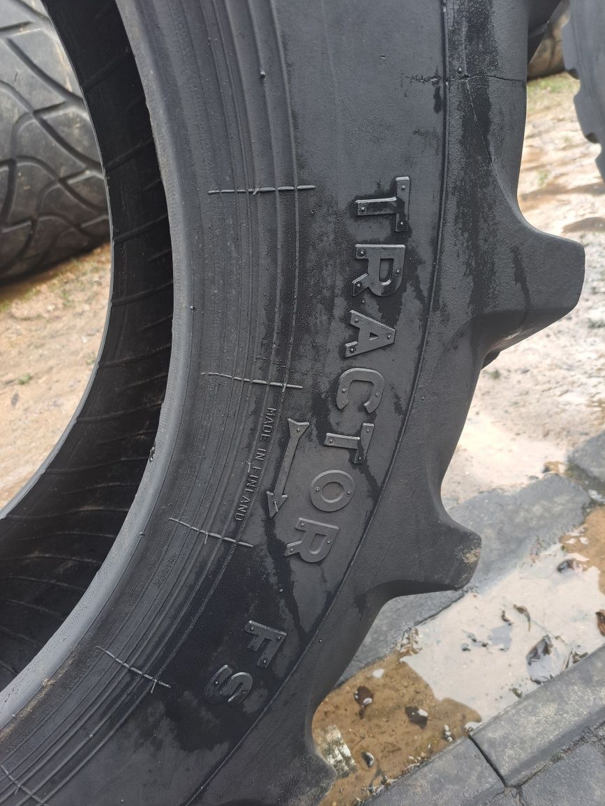 Opona 13.6-28 ( 340/85R28 ) 13.6 R28 Nokian Tractor Forest 10PR #