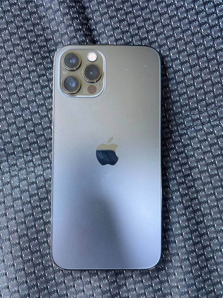 Продам iphone 12 pro 128GB