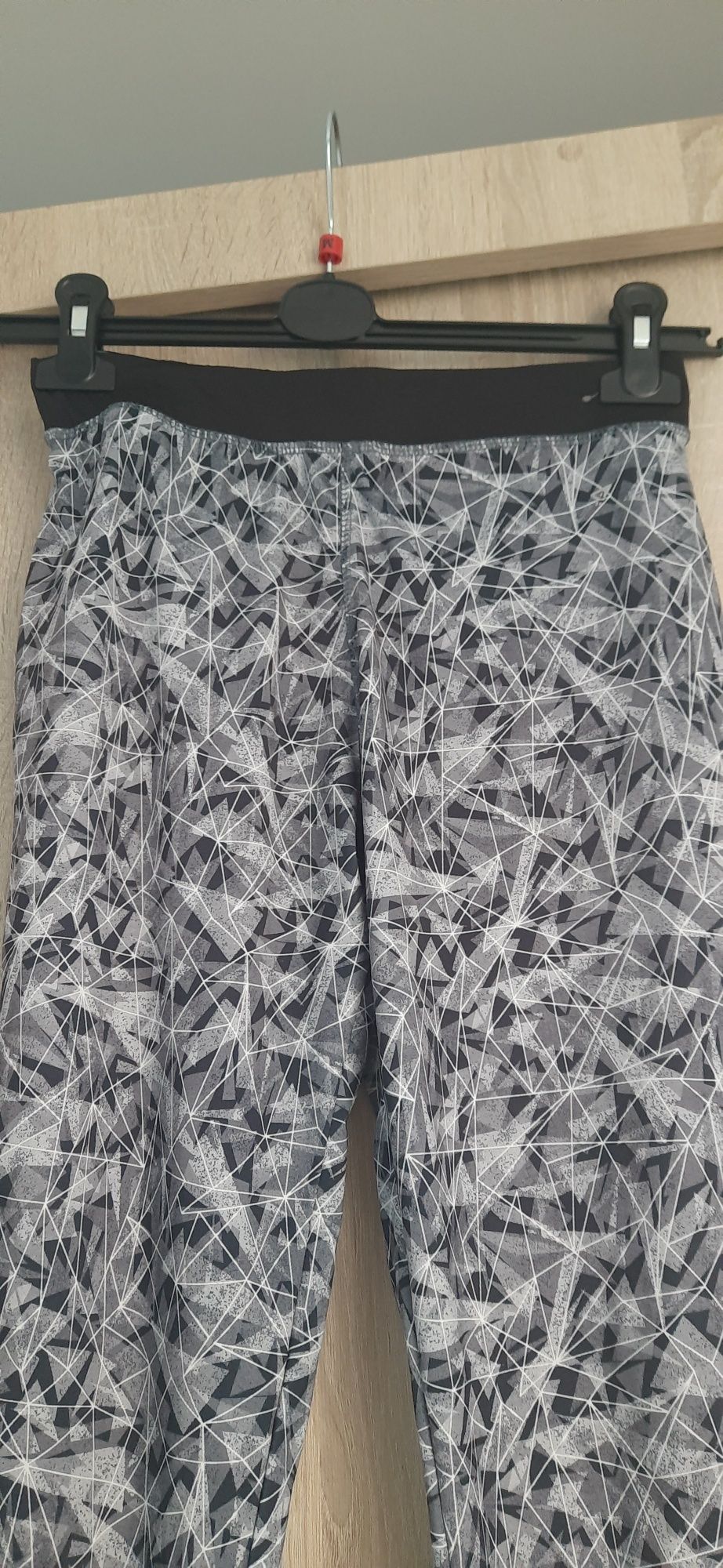 Spodnie - legginsy rozm M-L