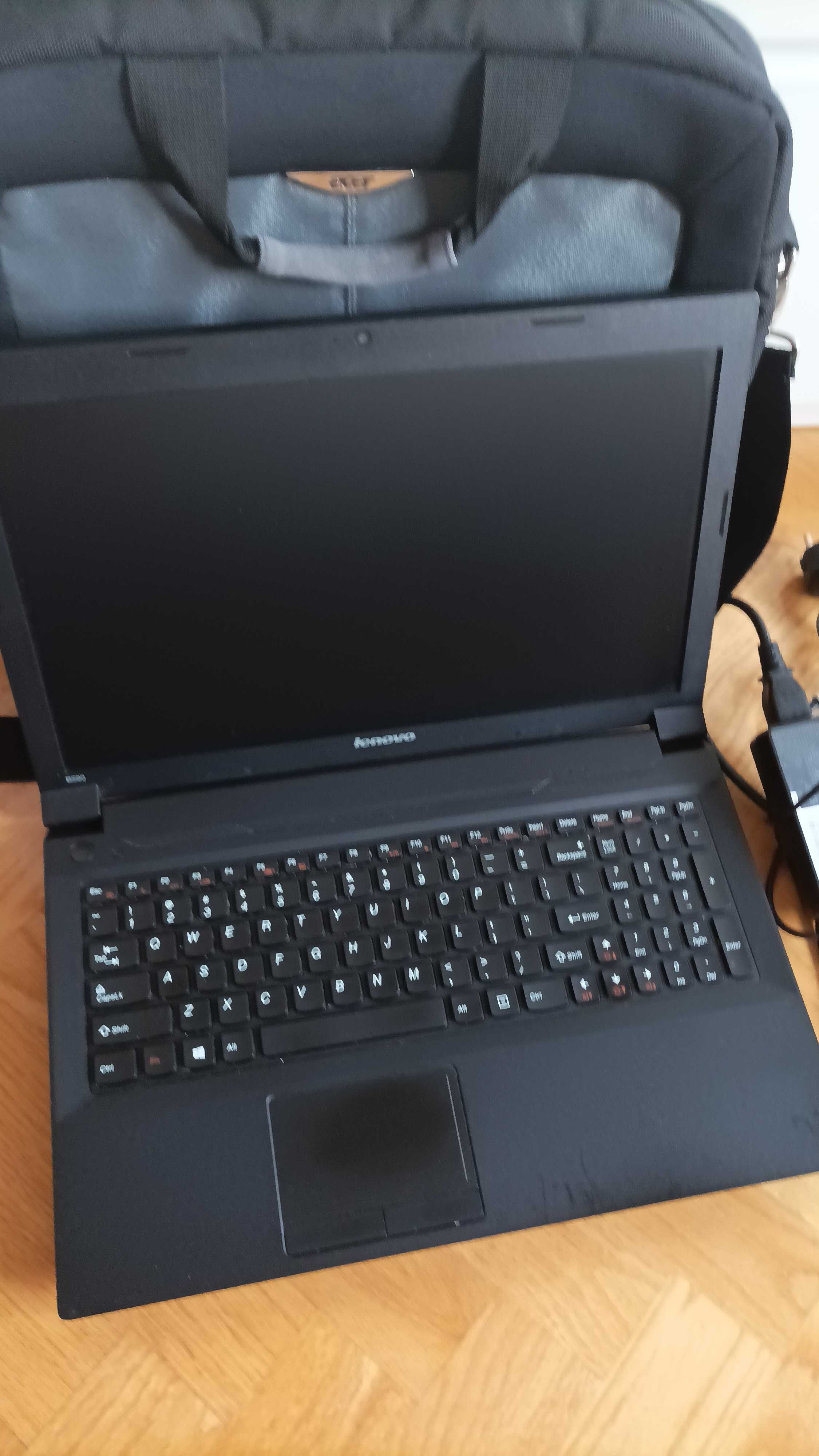 Laptop LENOVO B 590