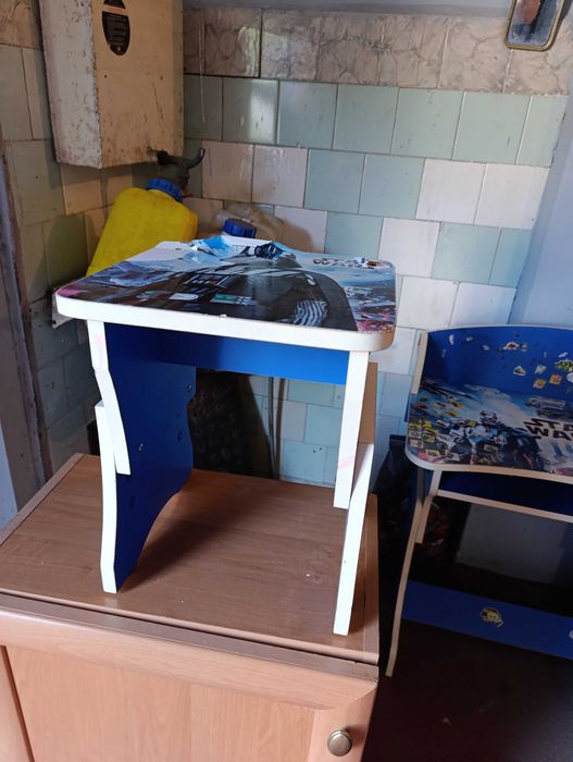 Стіл дитячий зі стільцем