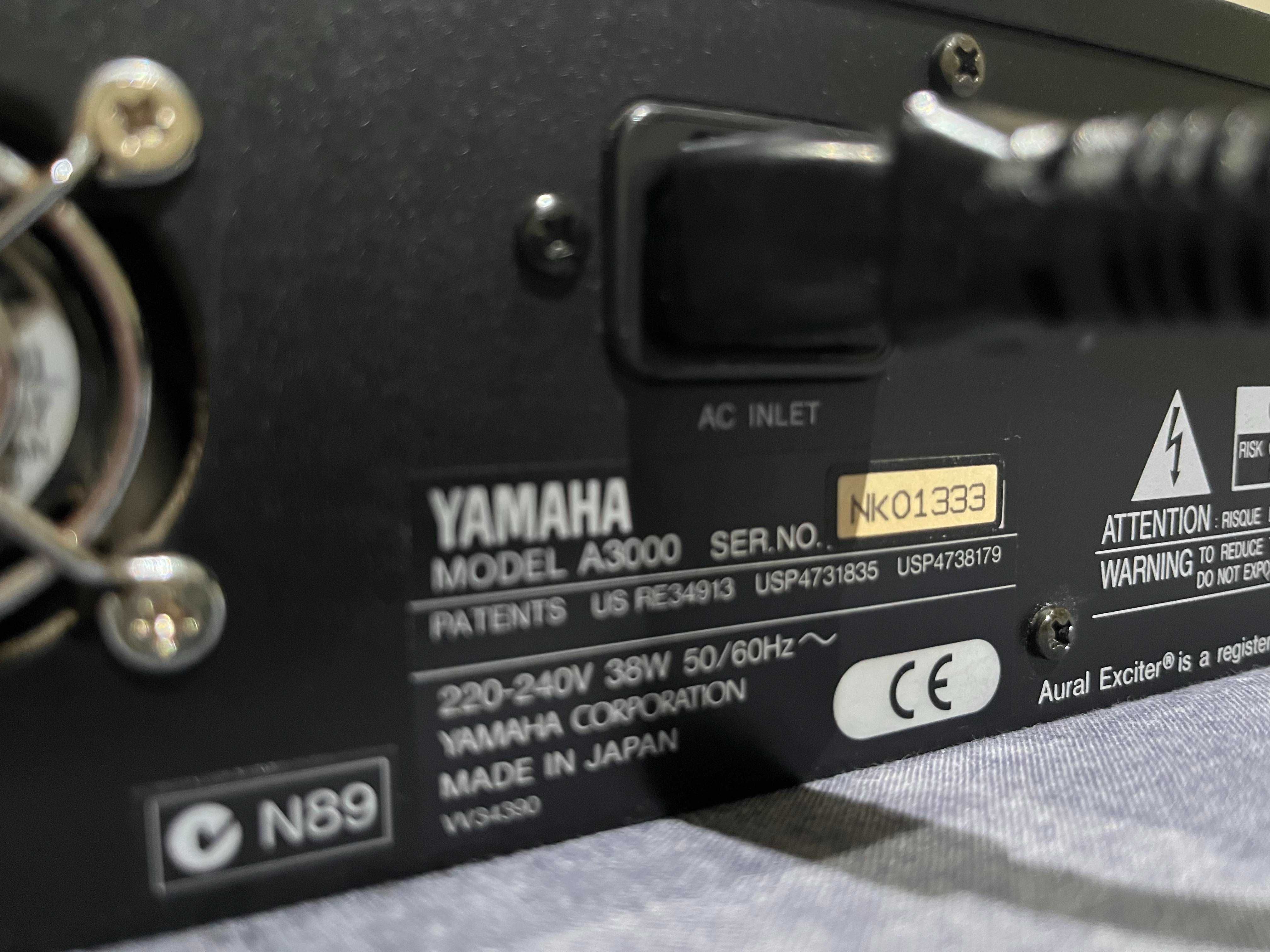 Sampler Yamaha A3000