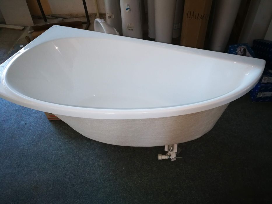 Ванна RAVAK Avokado 150 L + ножки НОВА