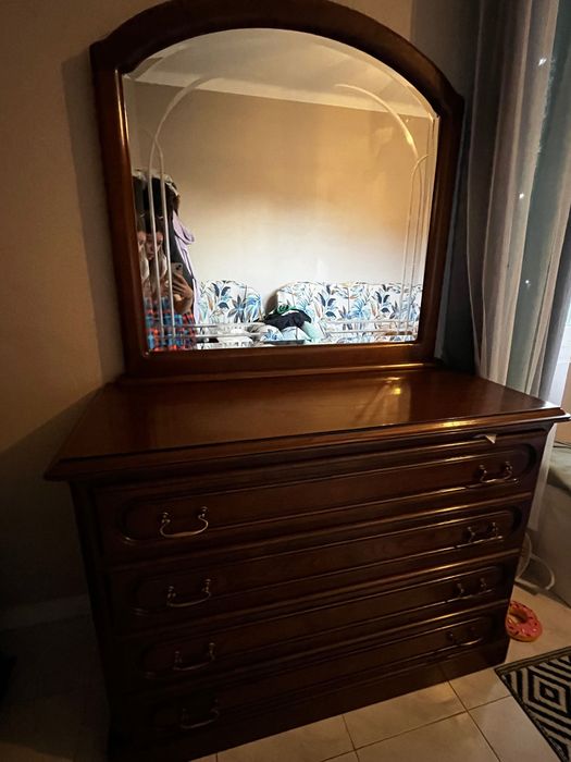 Toucador com espelho (troumo)