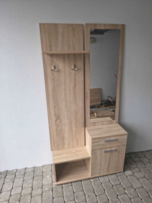 Przedpokój szer.90 cm, głęb. 30cm, wys. minimum 180cm dąb sonoma