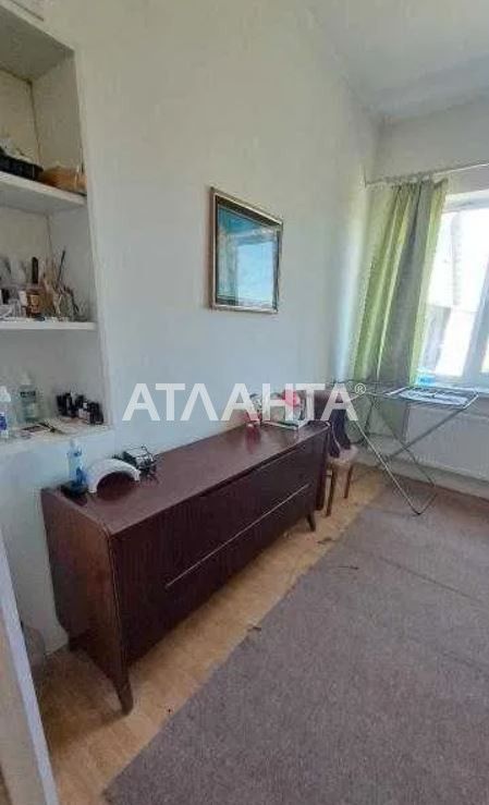 Продам дом для 2 семей в центре села Прилиманское