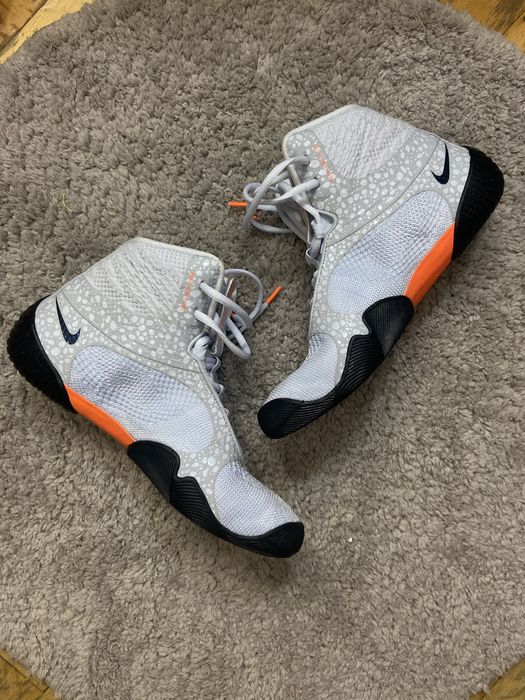 Оригінальні борцівки NIKE TAWA