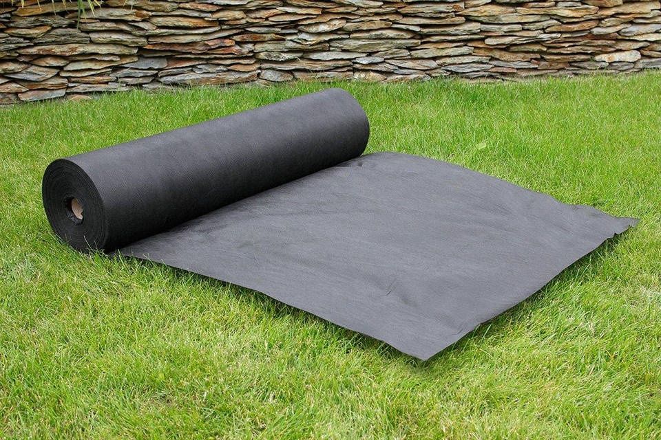 Чорне агроволокно Agrimpex — захист від бур'янів і збереження вологи