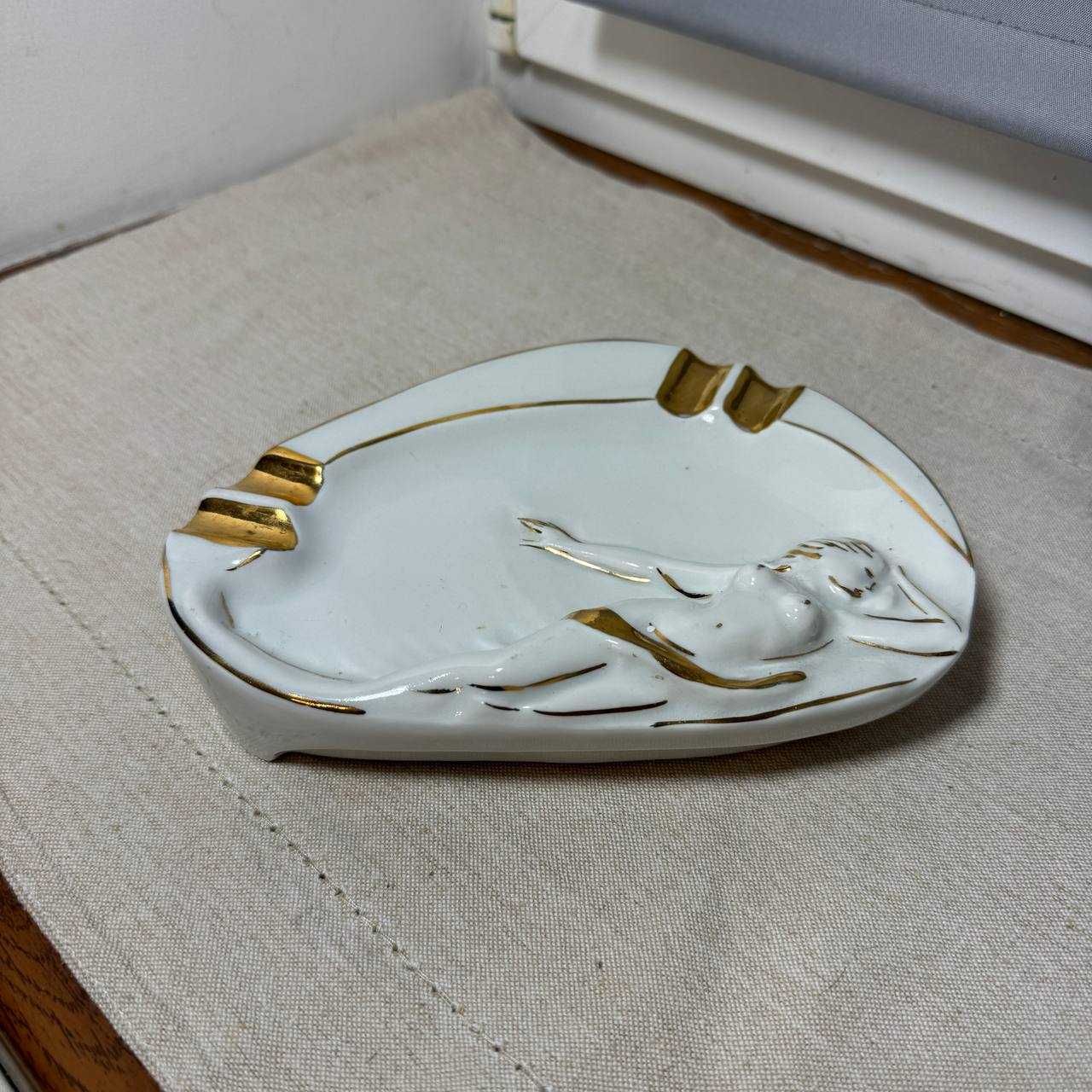 Popielniczka porcelanowa PRL Wałbrzych