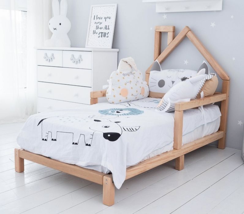 Дитяче ліжко будиночок з матрасом