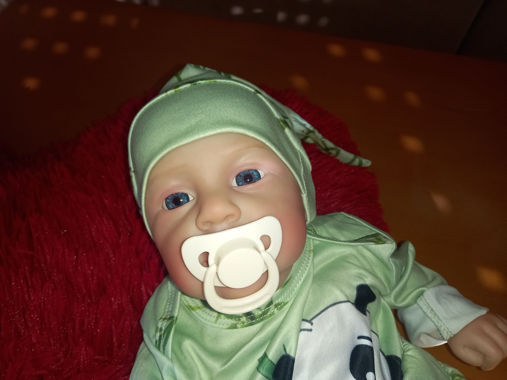 Bebé reborn com 50 cm