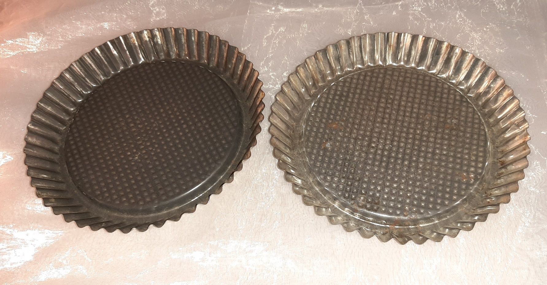 Do pieczenia tary 2 foremki 22 x 3,5