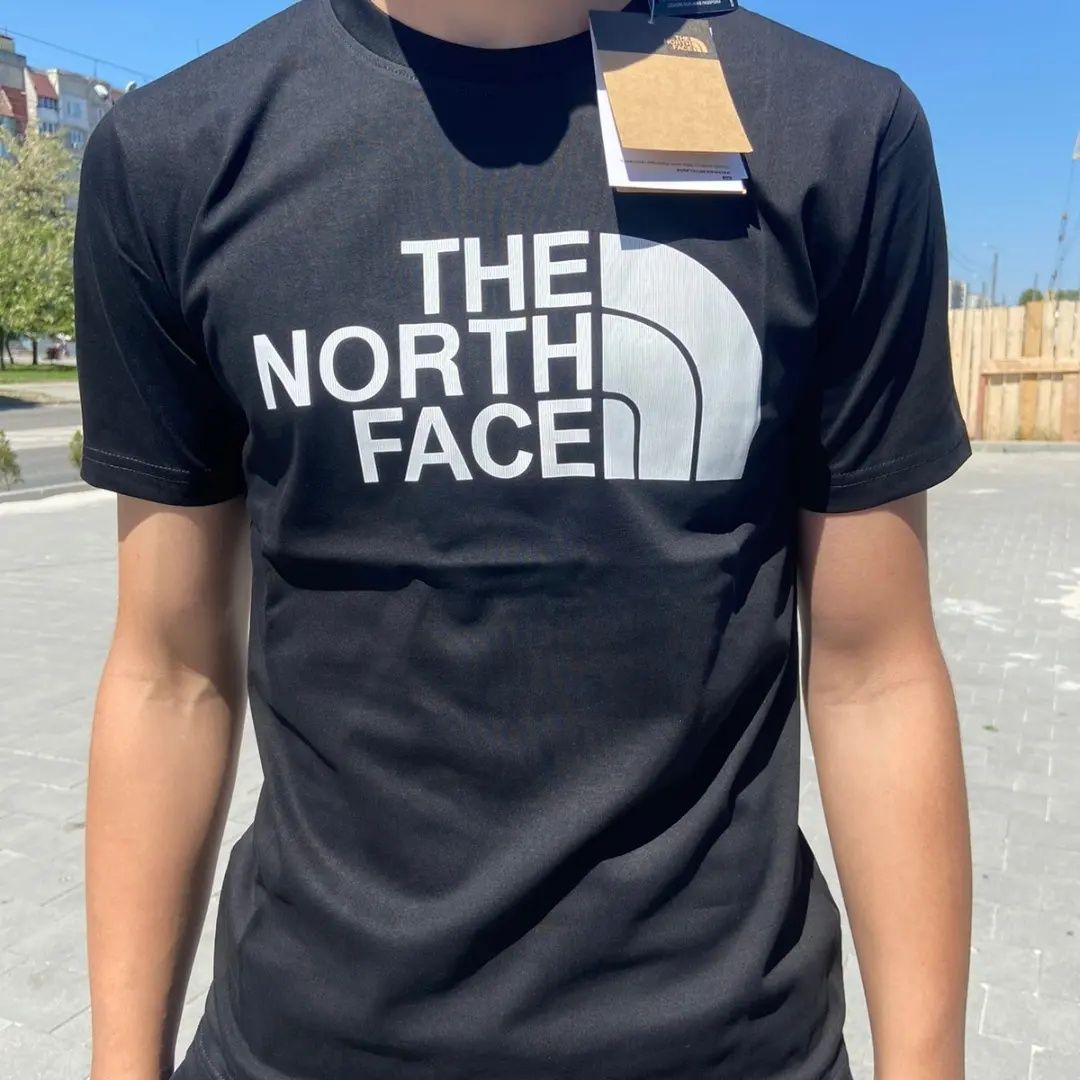 Футболка The North Face