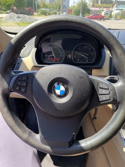 Продам авто сів поїхав