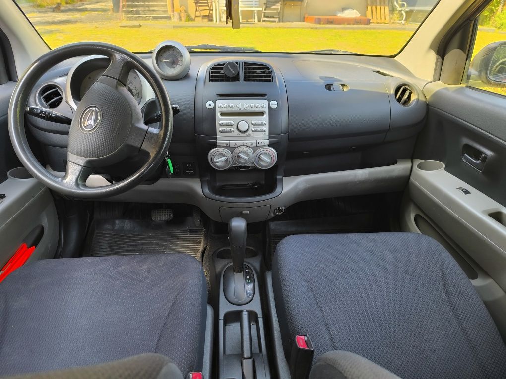 Daihatsu Sirion 1,3, automat, klima.