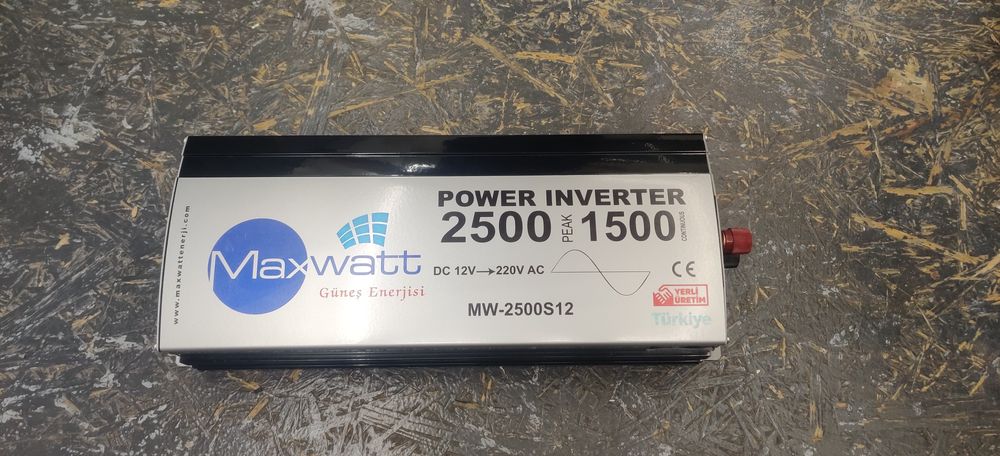 Преобразователь 12-220 на 2500W
 с "правильной синусойдой"
 maxwatt mw