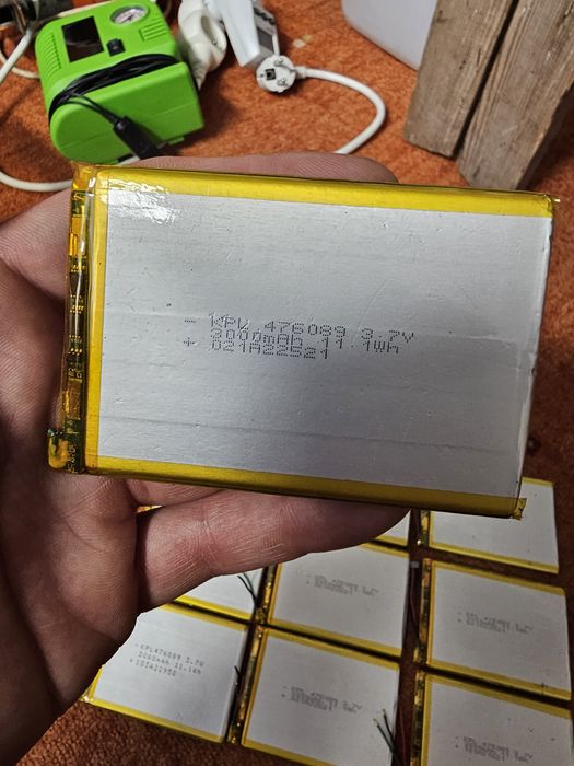 Nowe baterie akumulatory 3000mAh 3.7V KPL476089