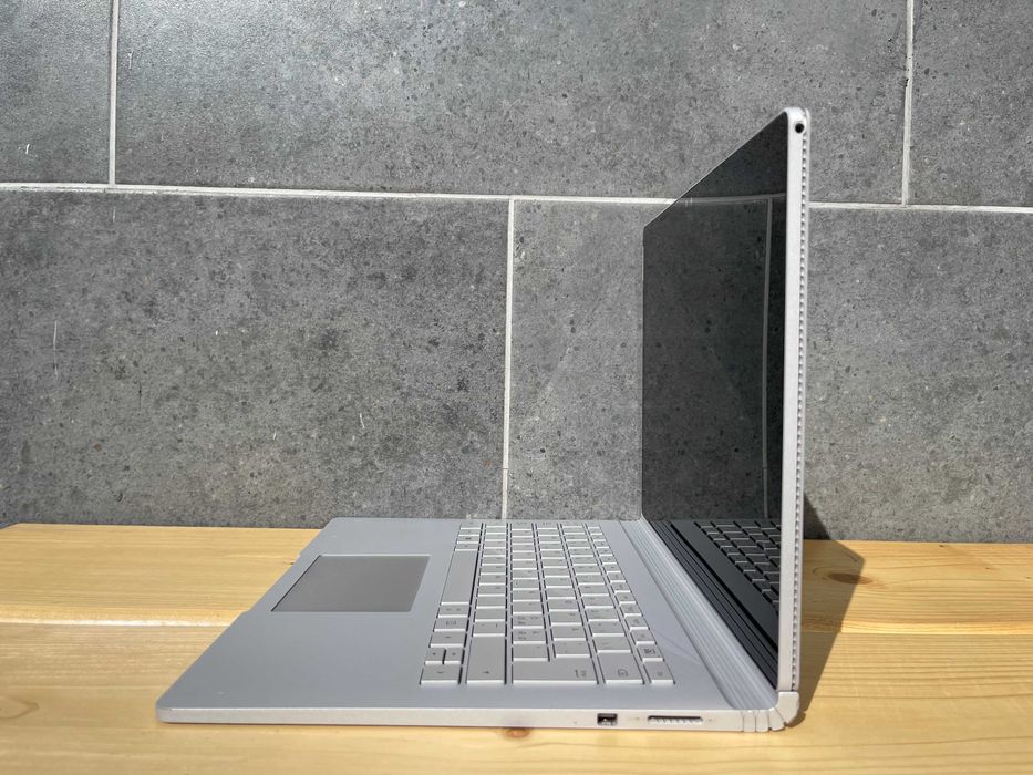 Уцінка! Сенсорний Laptop Microsoft Surface Book2/i5-7300U/8GB/256Gb/3К