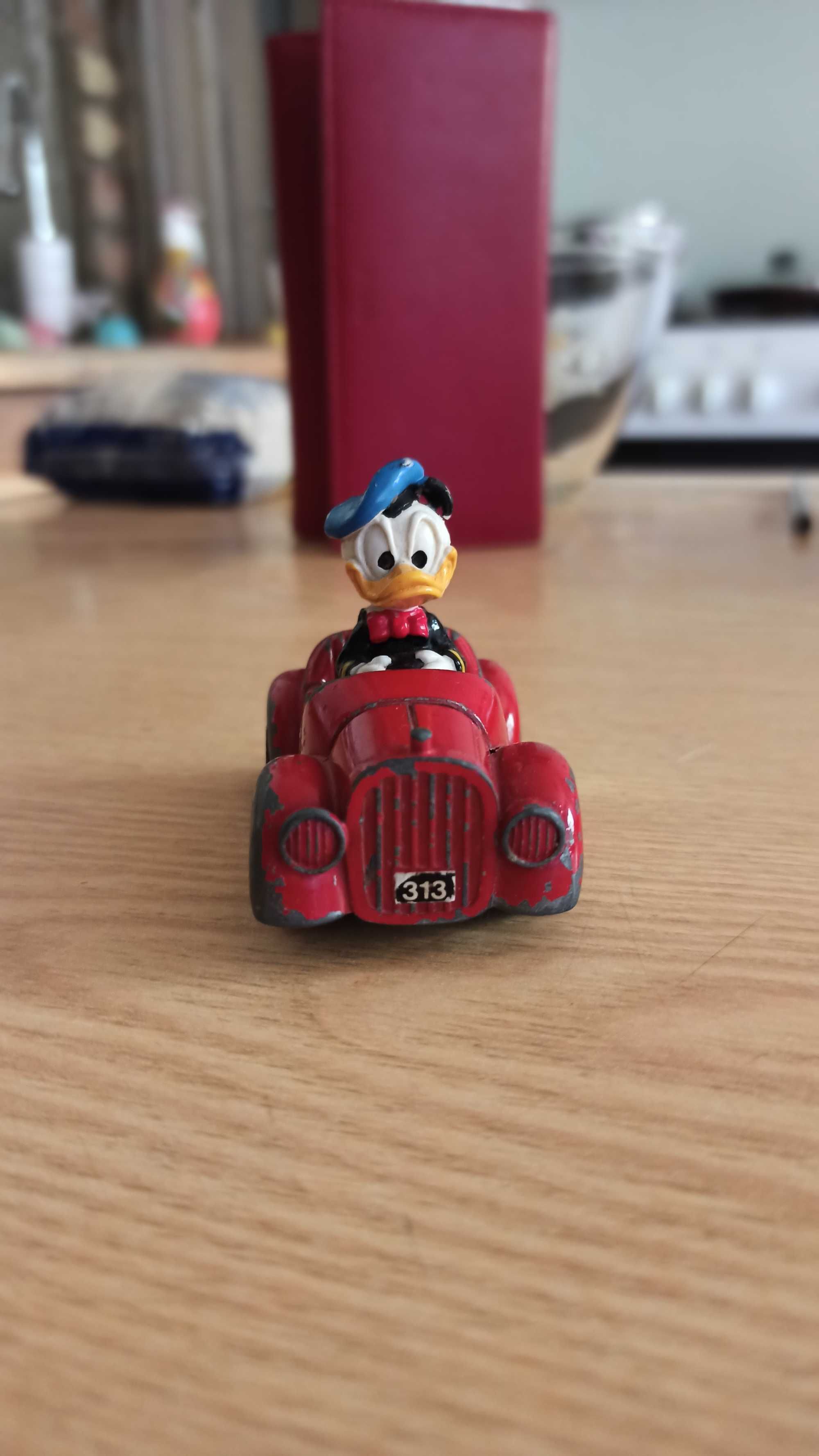 DONALD DUCK  IN 313 CAR. Италия. 1983 год.