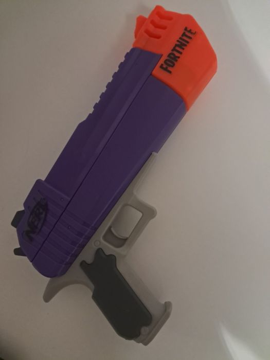 nerf fortnite roxa e amarelo