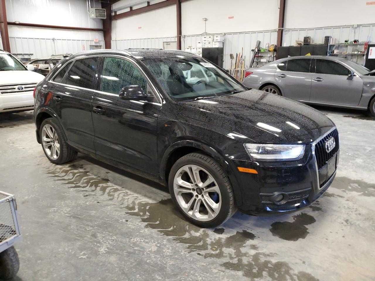 2015 AUDI Q3 Prestige